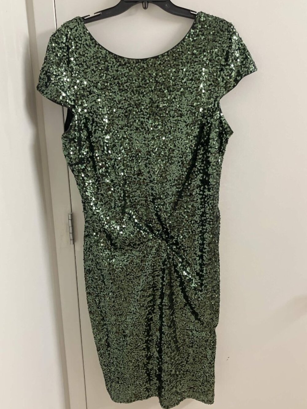 Badgley Mischka Green Sequin Cowl Back sz 18